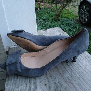 Talbot's gray suede point-toe bow kitten heels shoes sz 7.5 М